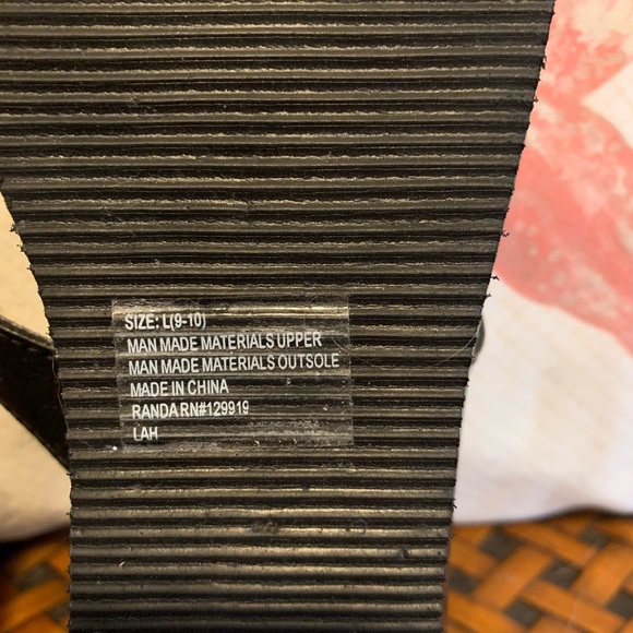 Chaps Black Wedge Sandel w/ Silver Buckle Sz L - Picture 5 of 5